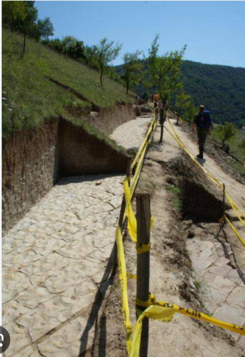 L'Appartement De La Pyramide Du Soleil Visoko Luaran gambar